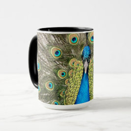 Taza El pavo real de Pedro empluma el Peafowl salvaje