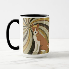 Taza El perro de Basenji rojo y blanco en fondo batido
