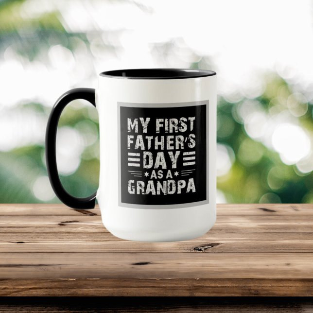 Taza El primer abuelo del Día del Padre de Guay (Subido por el creador)