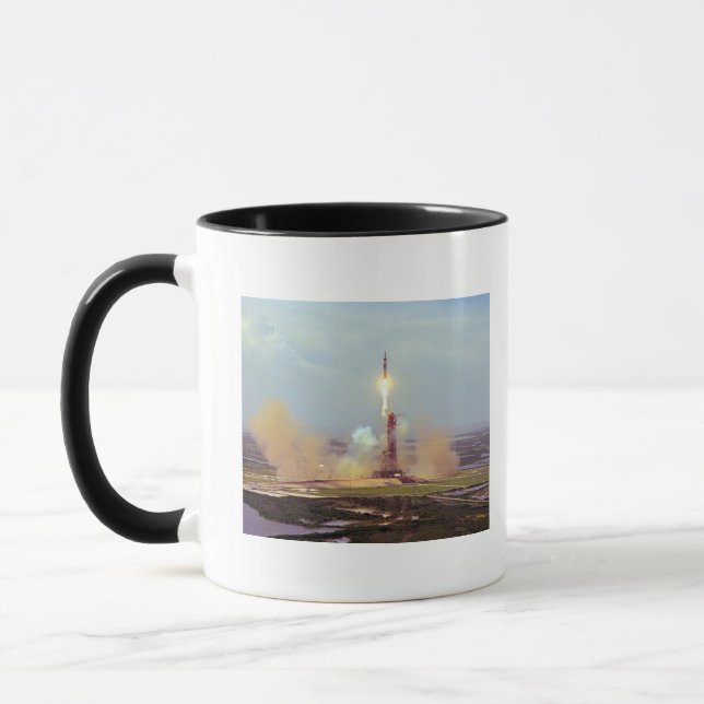 Taza El proyecto de prueba Apollo Soyuz Saturn IB Launc (Izquierda)