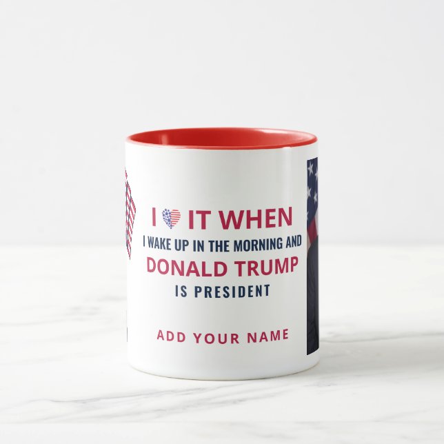 Taza El regalo republicano 2024 del presidente Trump (Centro)