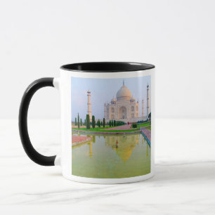 Taza El tranquilo y pacífico Taj Mahal famoso en el mun