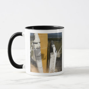 Taza El transbordador espacial Atlantis levanta 17