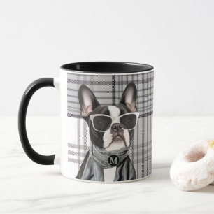 Taza Elegante perro Boston Terrier y monograma a cuadro
