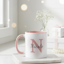 Taza elegante rosa polvoriento con nombre personal