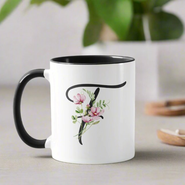 Taza Elegante y moderno guión negro inicial "F" floral (Subido por el creador)