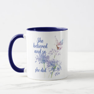 Taza Ella creyó y así cita motivacional mariposa