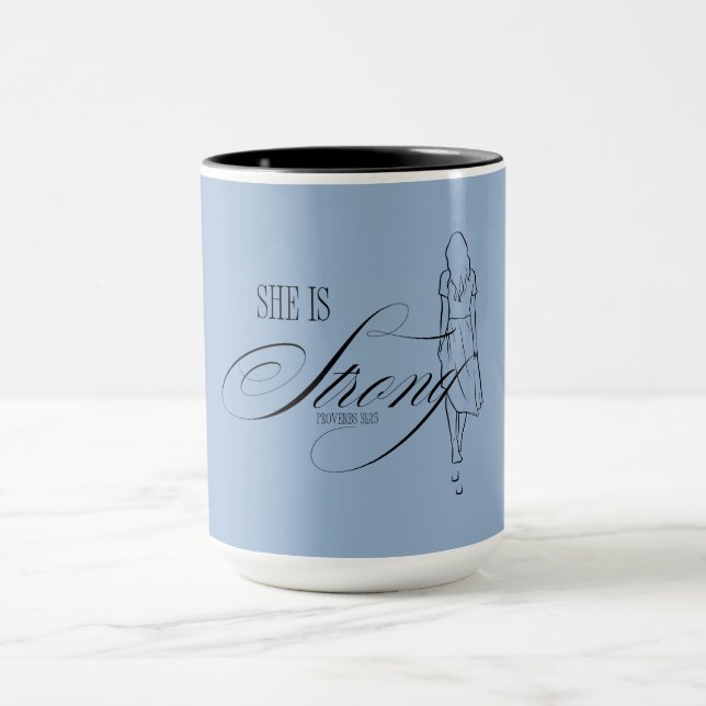 Taza Ella es fuerte Proverbios 31:25 (Centro)