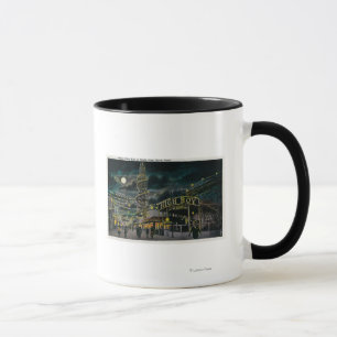 Taza Embarcadero del parque del océano en la noche del