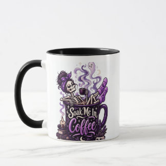 Taza Empápame en Café – Esqueleto Gótico Acogedor
