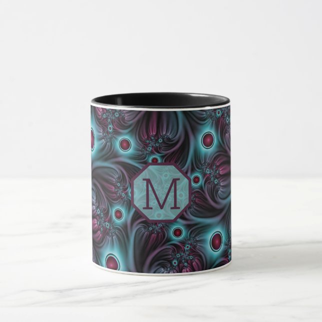 Taza En la profundidad el monograma fractal rosado azul (Centro)