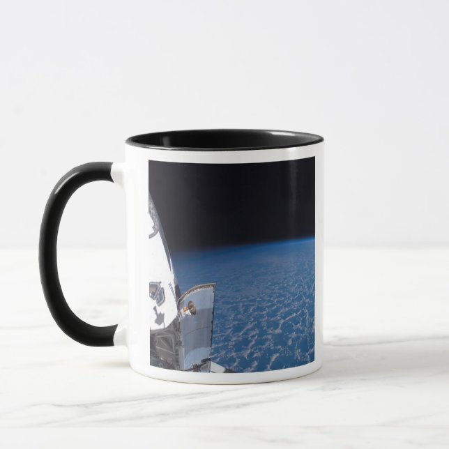 Taza Endeavor del transbordador espacial 24 (Izquierda)