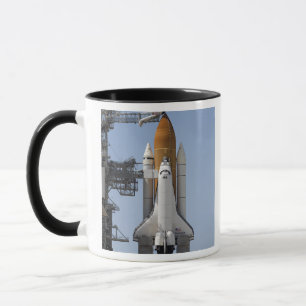 Taza Endeavor del transbordador espacial está listo
