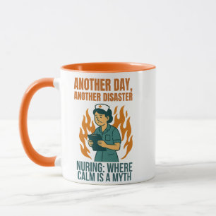 Taza Enfermera divertida con camiseta ante desastres -