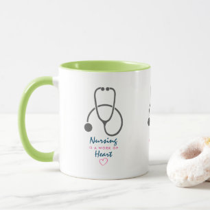 Taza Enfermería es un trabajo de Heart Saying con Steth