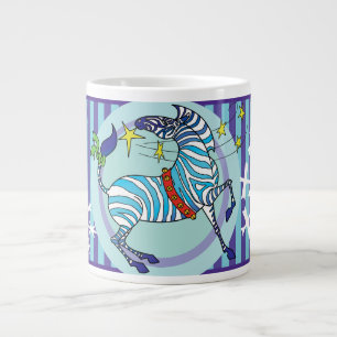 Taza enorme azul de 2018 del día de fiesta navidad