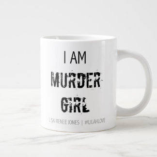 Taza enorme del chica del asesinato del negro