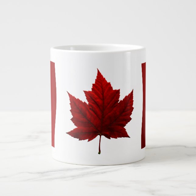 Taza enorme del recuerdo de Canadá de la taza de (Frente)