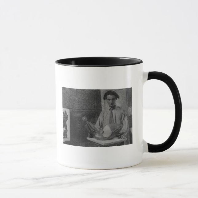 Taza Enrique Más llamativo-Brzeska (Derecha)