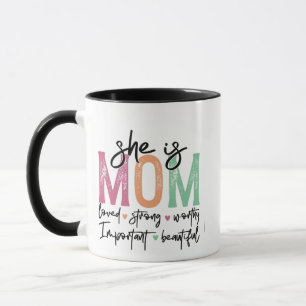 Taza Es mamá: Amada, Fuerte, Valiente, Importante, Beau