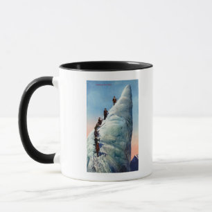 Taza Escaladores de montaña que intentan ascender un