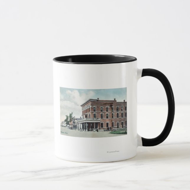 Taza Escena callejeraGlendive, MT (Derecha)