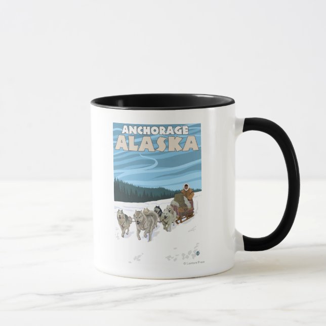 Taza Escena de duelo de perro - Anchorage, Alaska (Derecha)