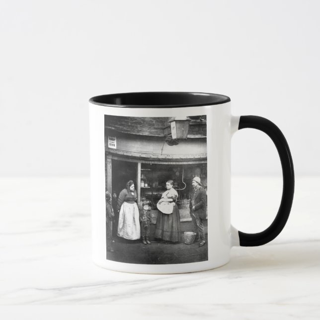 Taza Escena de la calle en el Victorian Londres (Derecha)