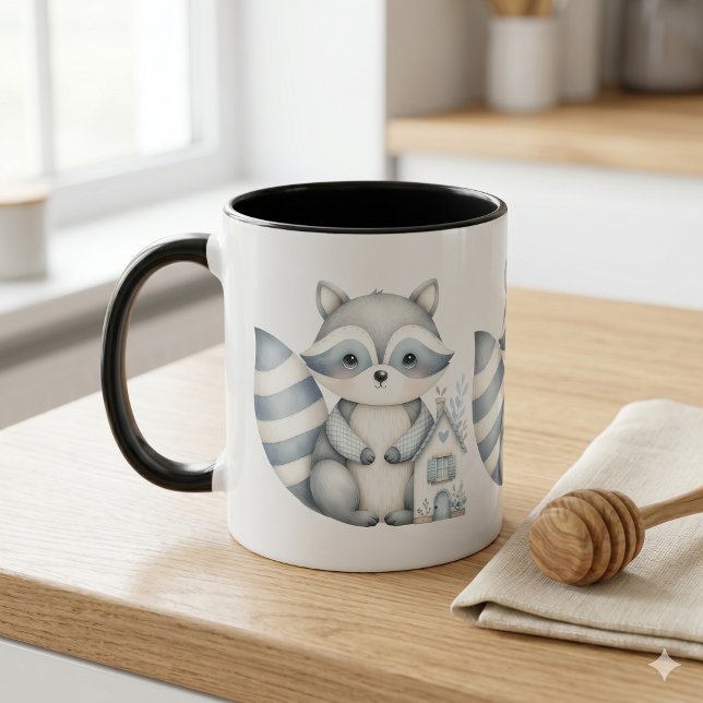 Taza Escena Pastel de Bosque Neutral con Cabaña de Mapa (Pastel Raccoon Cottage Neutral Woodland Scene Mug)
