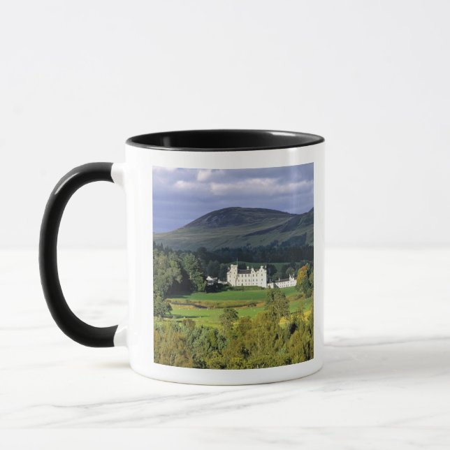 Taza Escocia, Tayside, castillo de Blair. En un esmeral (Izquierda)