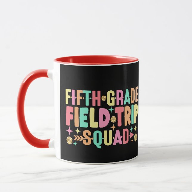 Taza Escuela de estudiantes de quinto grado de la Escua (Izquierda)