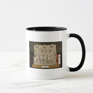Taza Escultura votiva de una deidad triple de la madre