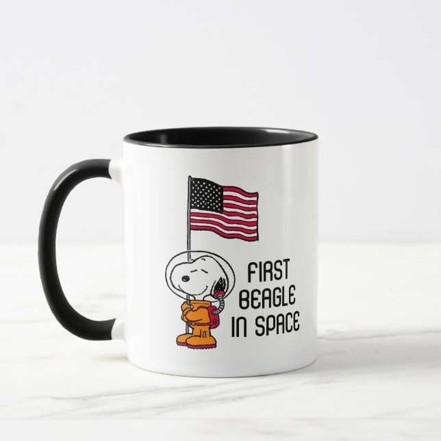 Taza ESPACIO | Snoopy Con Astronauta De Bandera (Izquierda)