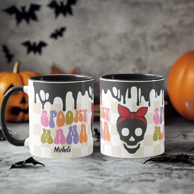 Taza Espeluznante MAMA Skull con bandana roja personali (Spooky MAMA Skull with red bandana personalized Mug)