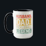 Taza Esposo, papá, la leyenda del baloncesto<br><div class="desc">Que el hombre en tu vida sepa que es una leyenda (¡aunque esté en su propia mente!). Puedes personalizar esto con su nombre,  y estará encantado de anunciar su estado a sus amigos y compañeros de trabajo y otros jugadores de pickleball.</div>