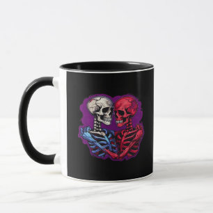 Taza Esqueleto tradicional americano sosteniendo tatuaj