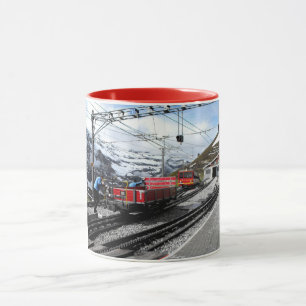 Taza Estación de tren Kleine Scheidegg en Suiza