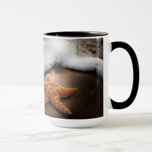 Taza Estrellas de mar solas en la playa