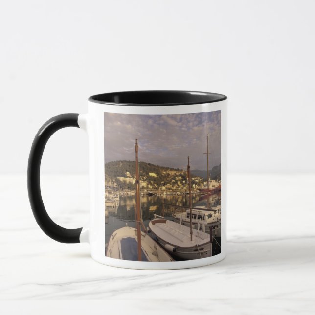 Taza Europa, España, Baleares, Mallorca, Puerto de (Izquierda)