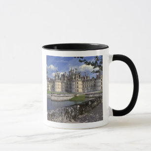 Taza Europa, Francia, Chambord. Imponiendo el castillo