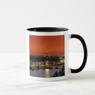Taza Europa, Francia, París. Vista del atardecer de la