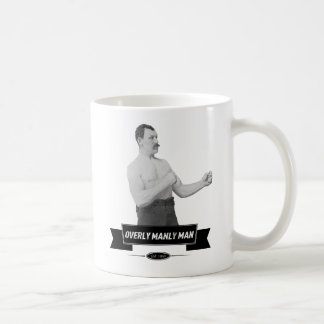 Taza excesivamente de hombres del hombre