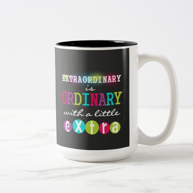 Taza extraordinaria de la pizarra de la cita del (Derecha)