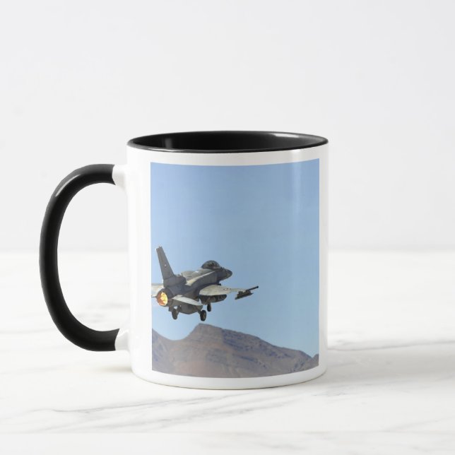 Taza F-16E de los Emiratos Árabes Unidos (Izquierda)