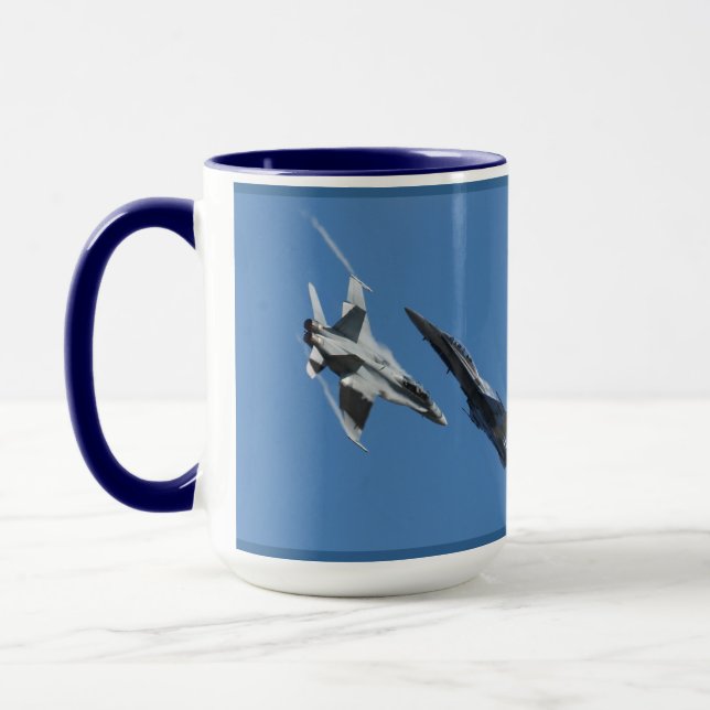 Taza F/A-18 Fighter Jet Plane Air Show Stunt (Izquierda)