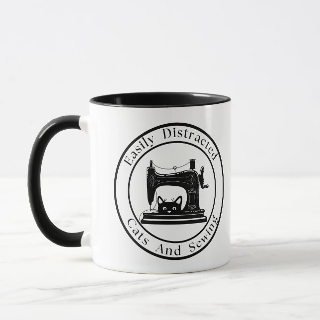 Taza Fácilmente Distraído Por Gatos Y Masticado (Izquierda)