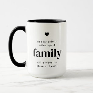 Taza Familia cerca de la Mug del Corazón