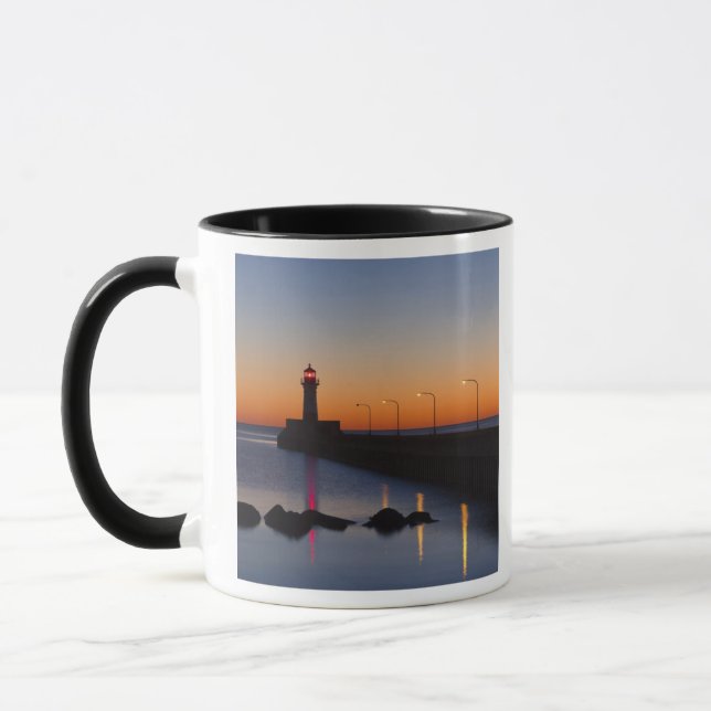 Taza Faro del muelle norte en Duluth, Minnesota, (Izquierda)