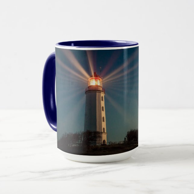Taza Faro en una colina que brilla por la noche (Anverso izquierdo)