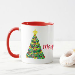 Taza Feliz café navideño con árboles de vacaciones